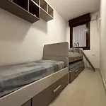 Appartamento Modern With Garden And Pool