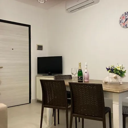 Appartement Modern With Garden And Pool