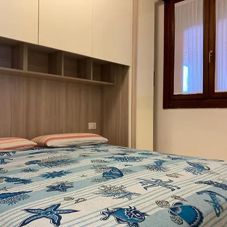 Modern With Garden And Pool Apartmán