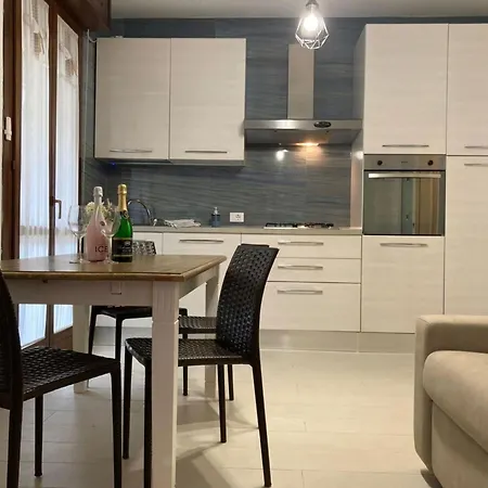 Modern With Garden And Pool Апартаменты