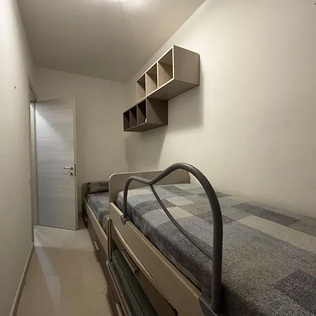 Modern With Garden And Pool Апартаменты